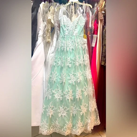Sz 3/4 Mint Green Lace Prom Homecoming Pageant Bridesmaid Formal Gown Dress NWT